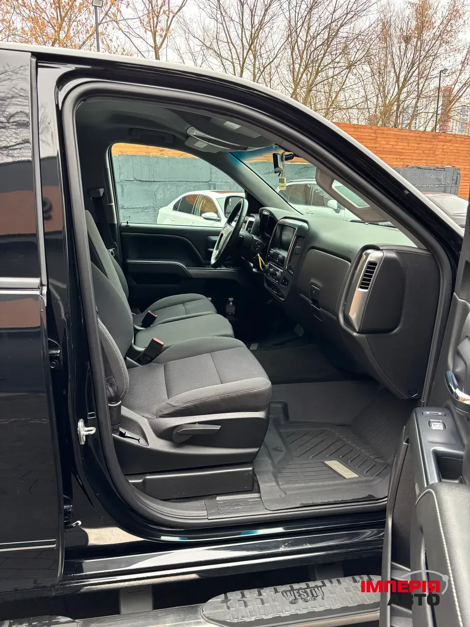 Chevrolet Silverado - фото 11