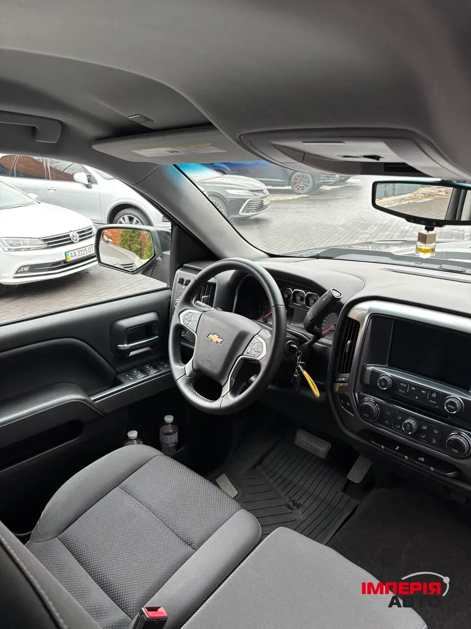 Chevrolet Silverado - фото 9