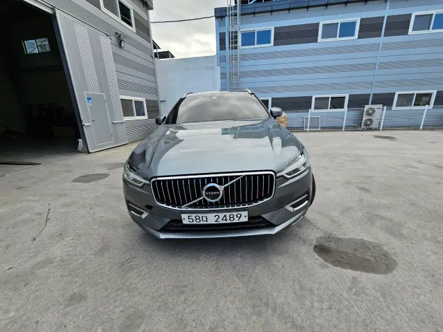 Volvo XC60 - фото 3