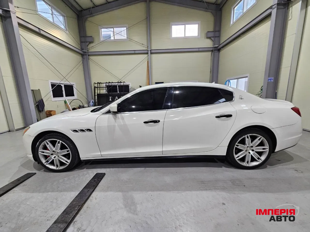 Maserati Quattroporte - фото 4