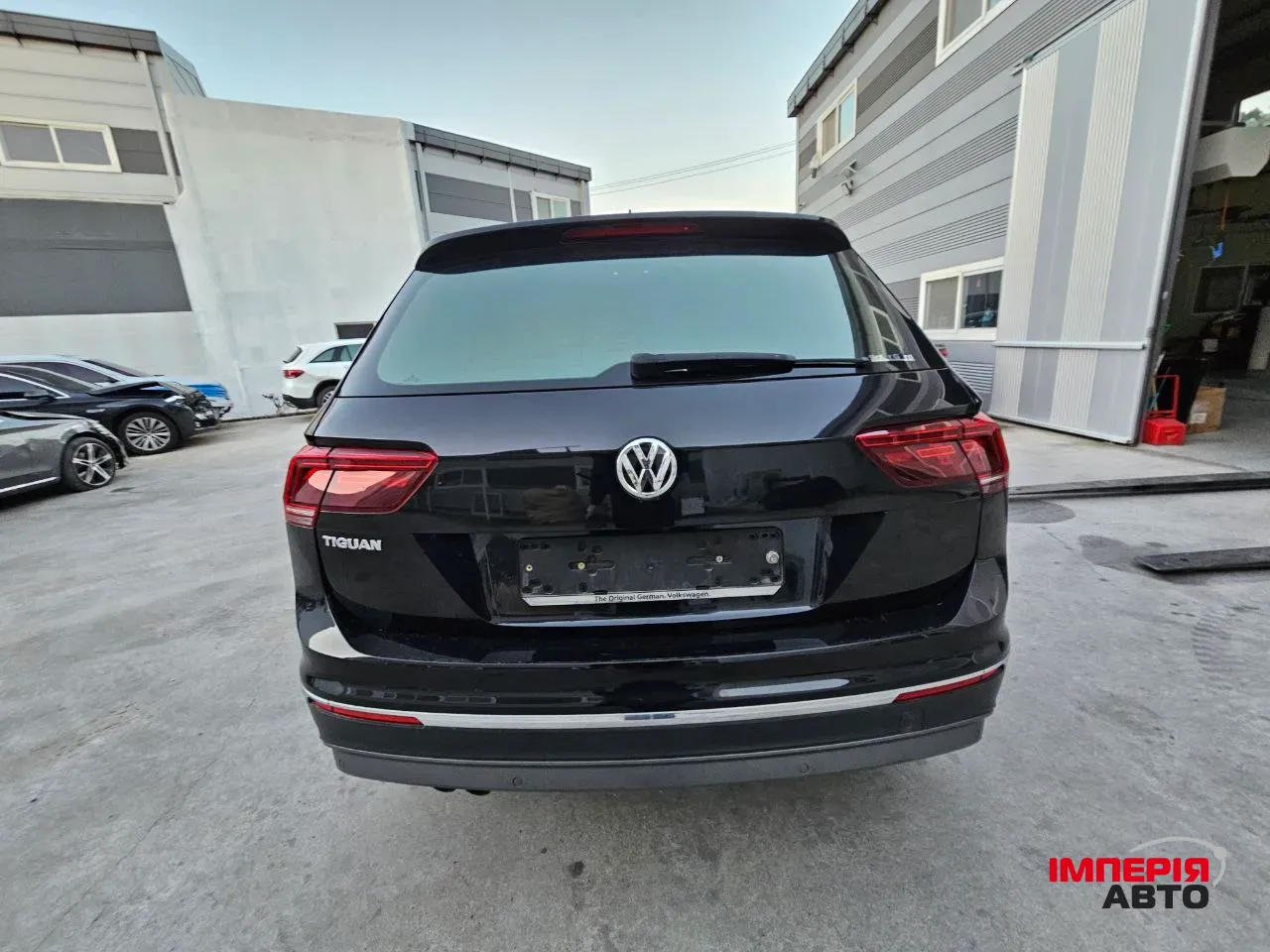 Volkswagen Tiguan - фото 4
