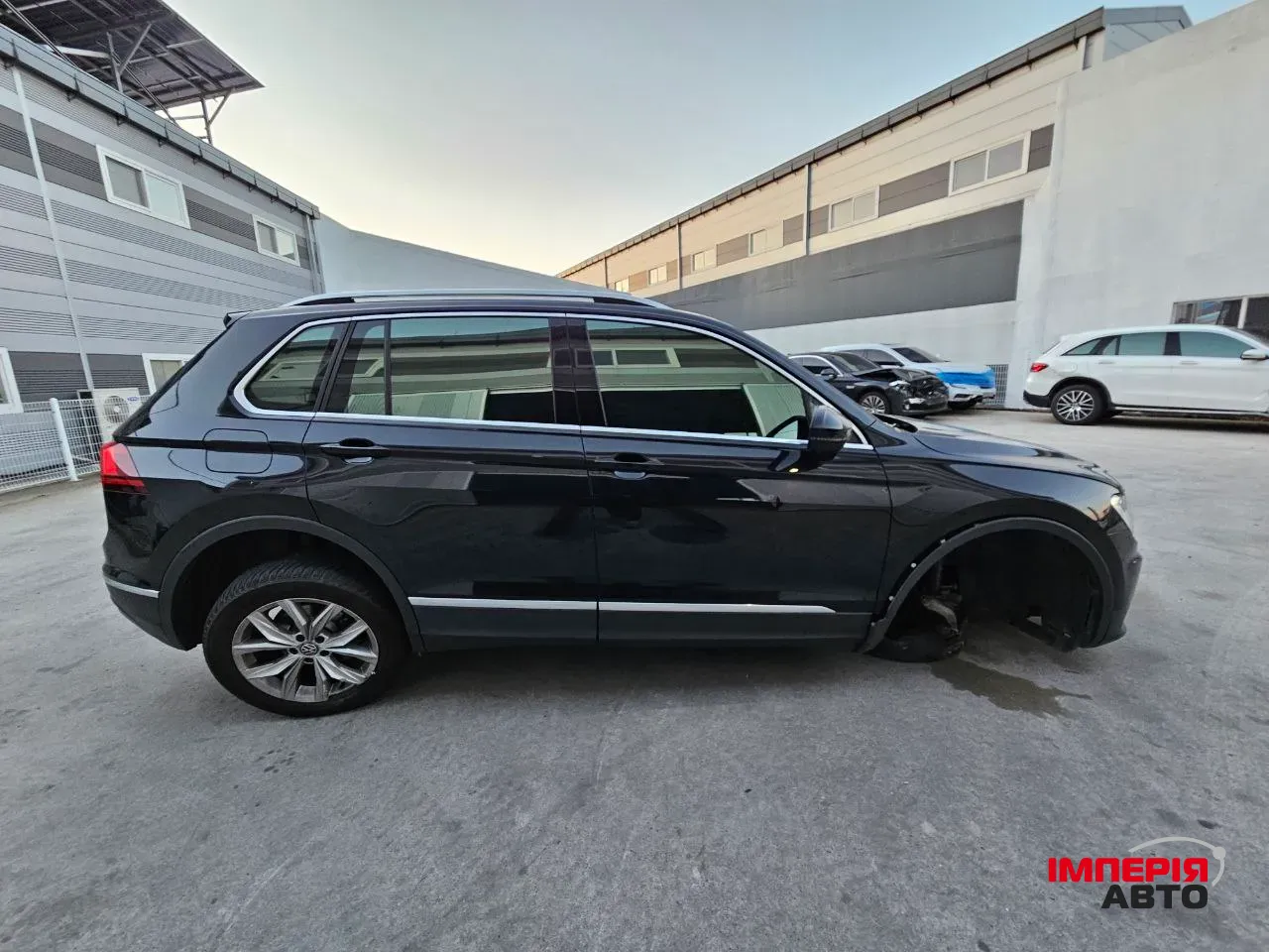 Volkswagen Tiguan - фото 3