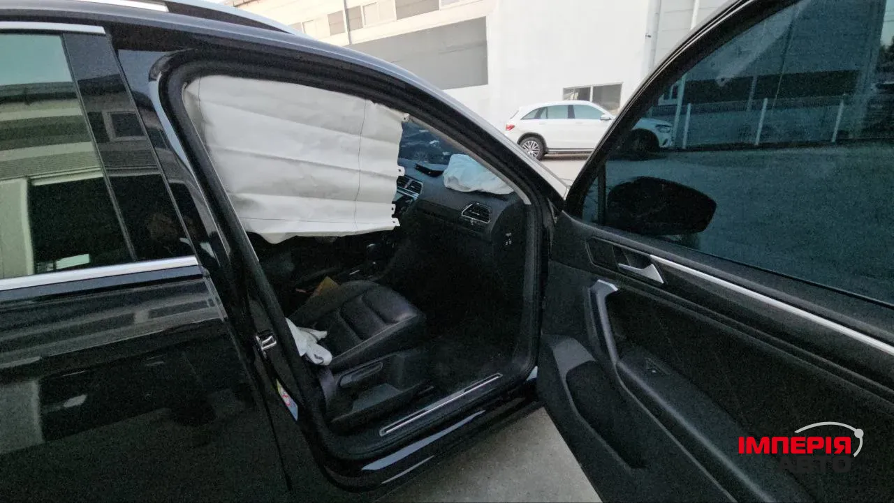 Volkswagen Tiguan - фото 5