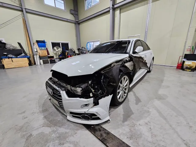 Audi A6 - фото 3