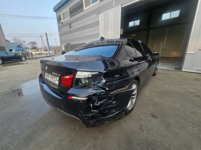 BMW 5 серії - фото 3