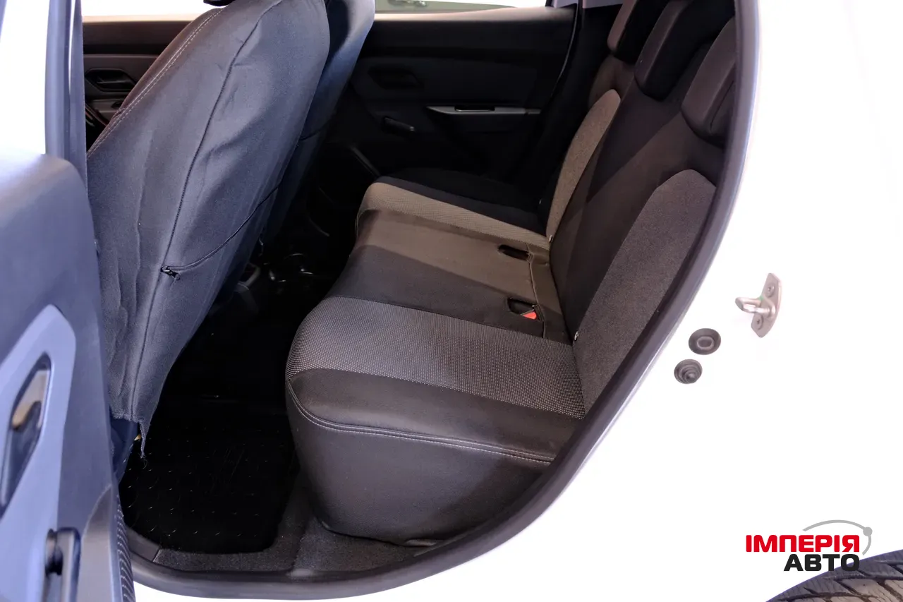 Renault Duster - фото 8