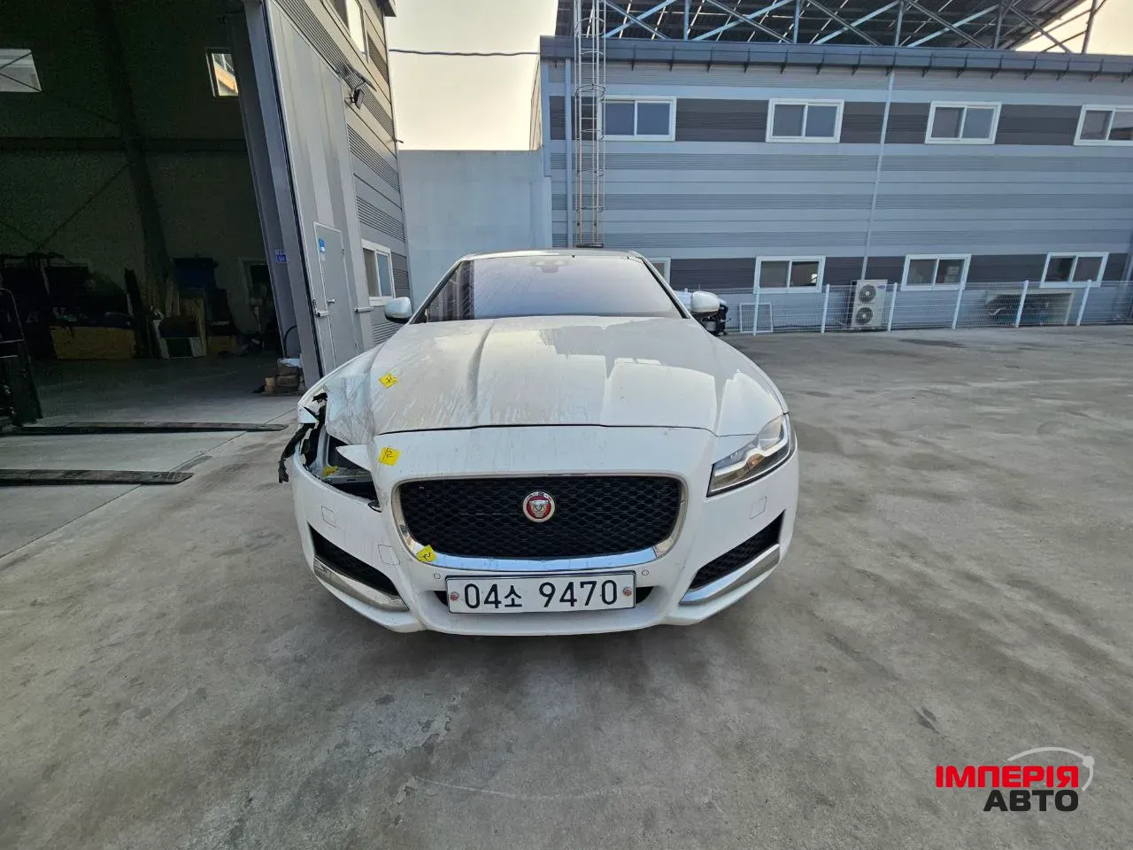 Jaguar XF - фото 9