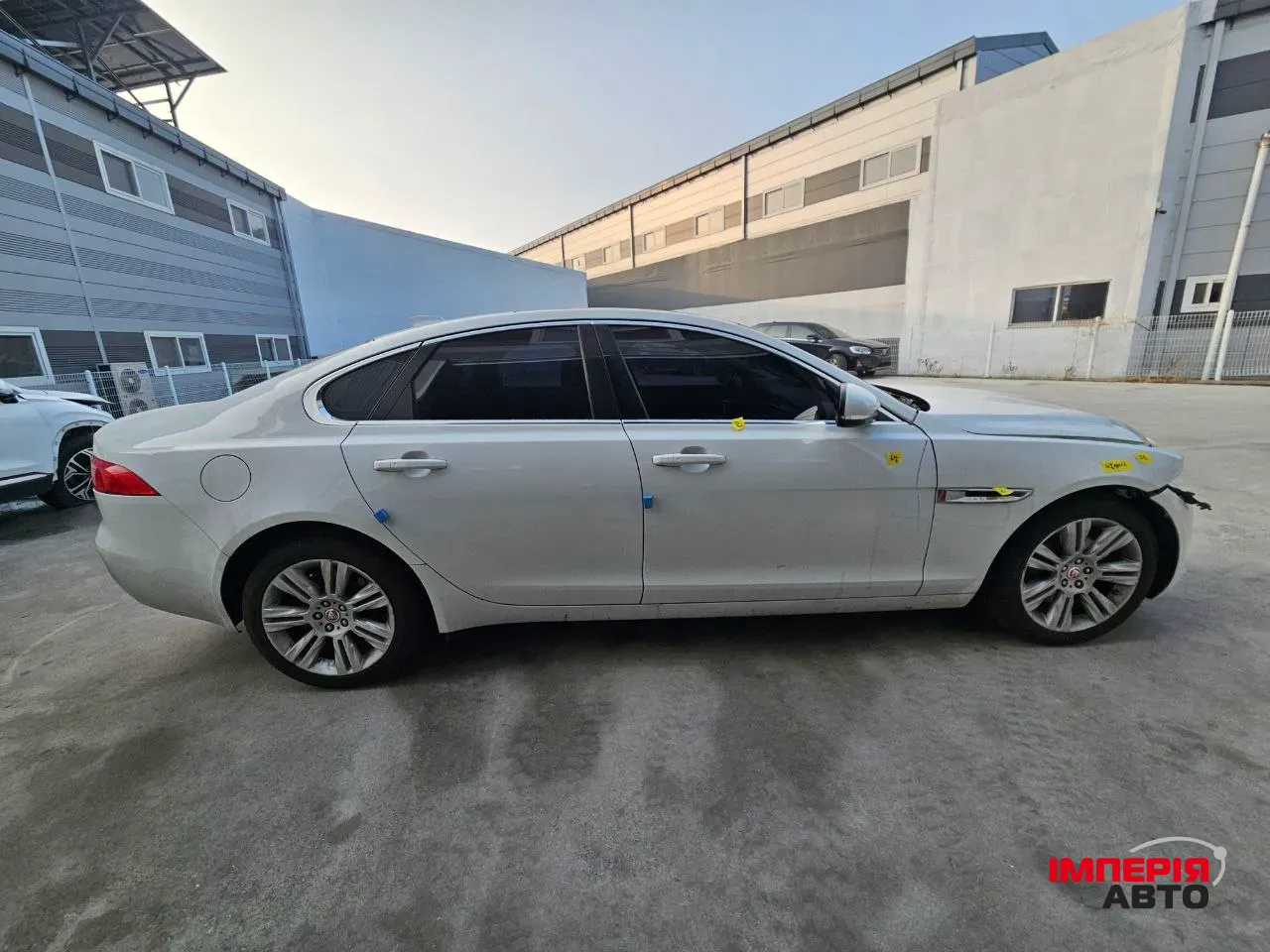 Jaguar XF - фото 8