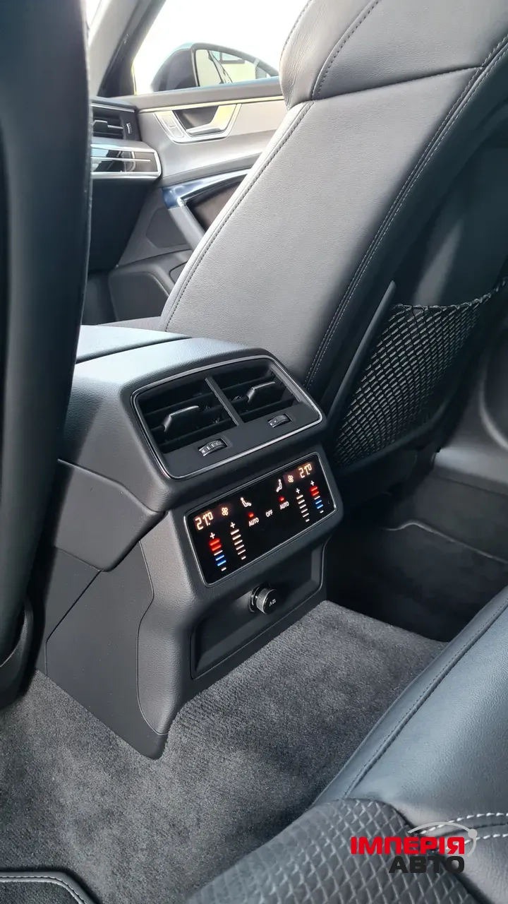 Audi A6 - фото 10