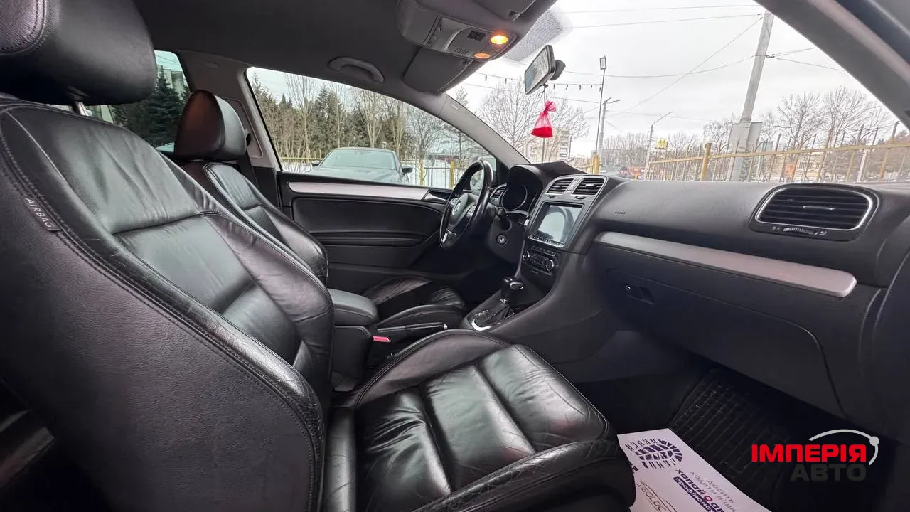 Volkswagen Golf - фото 6