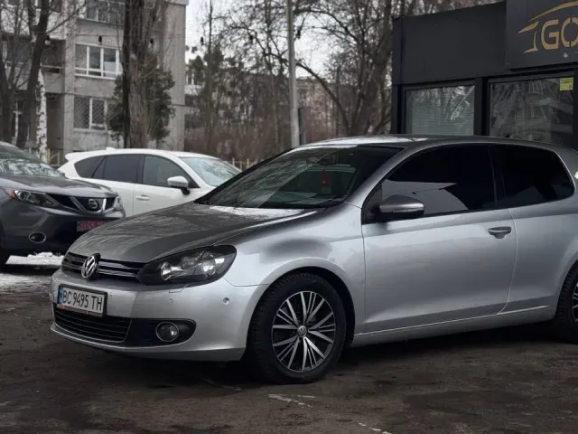 Volkswagen Golf - фото 2