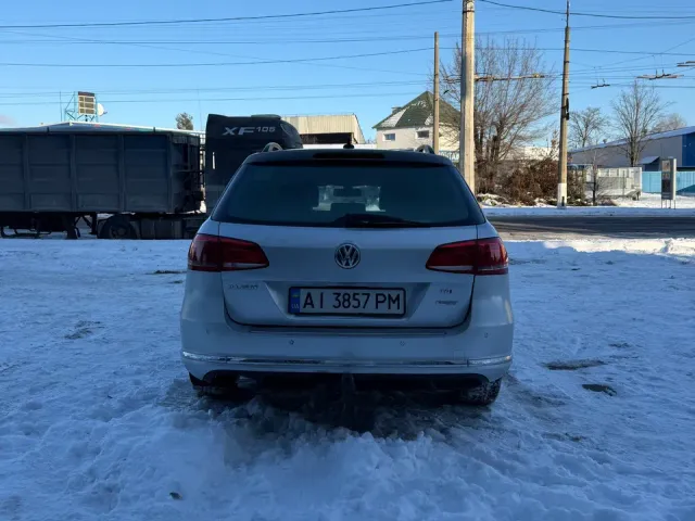 Volkswagen Passat - фото 3