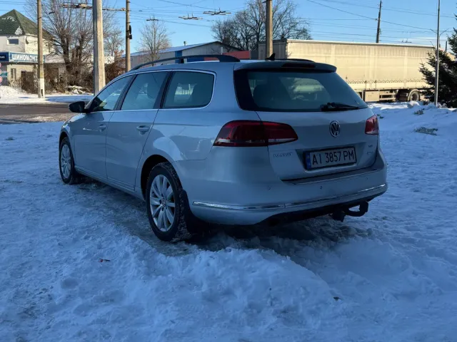 Volkswagen Passat - фото 2