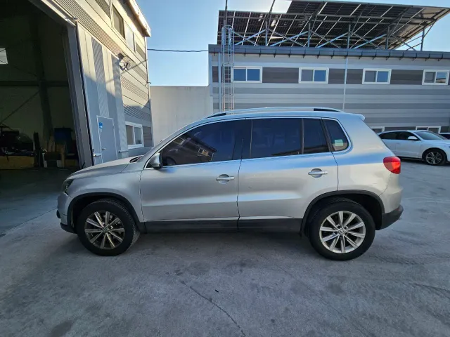 Volkswagen Tiguan - фото 4