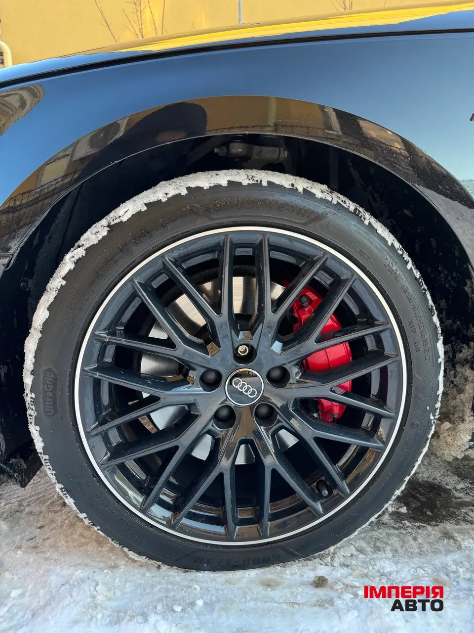 Audi A4 - фото 12