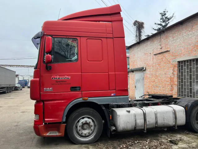 DAF XF 105 - фото 4