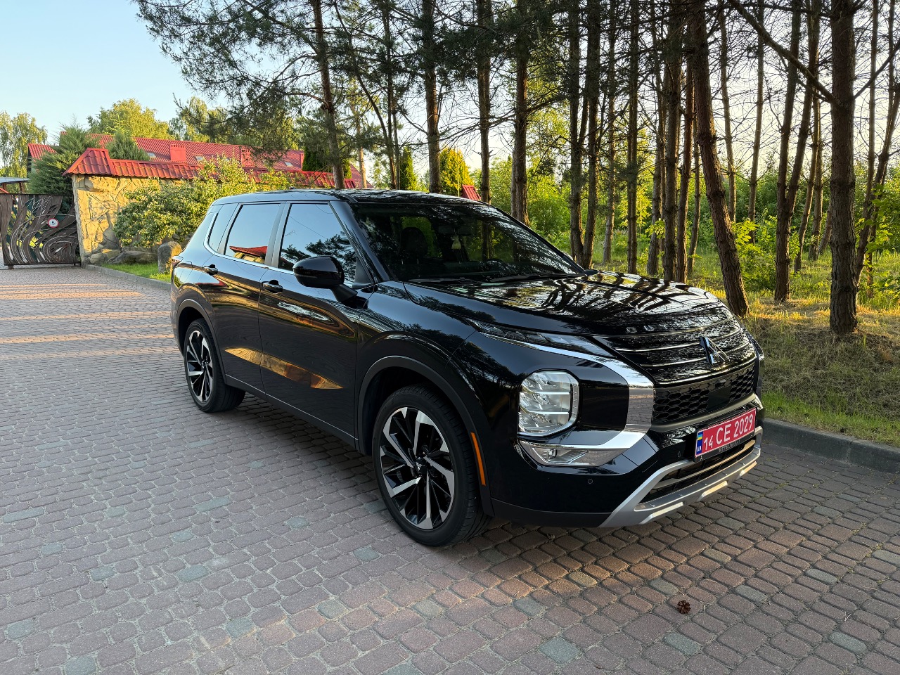 Mitsubishi Outlander - фото 7