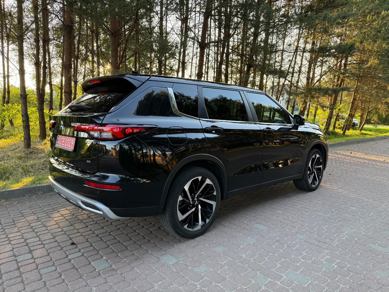 Mitsubishi Outlander - фото 15