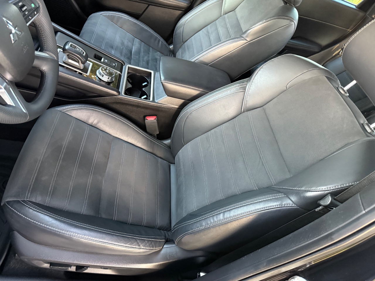 Mitsubishi Outlander - фото 8