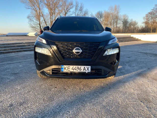 Nissan Rogue - фото 1