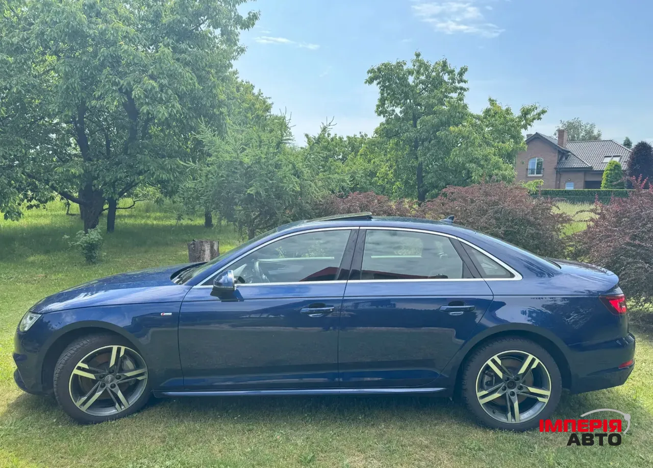 Audi A4 - фото 5