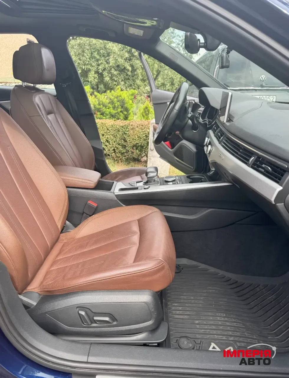 Audi A4 - фото 12