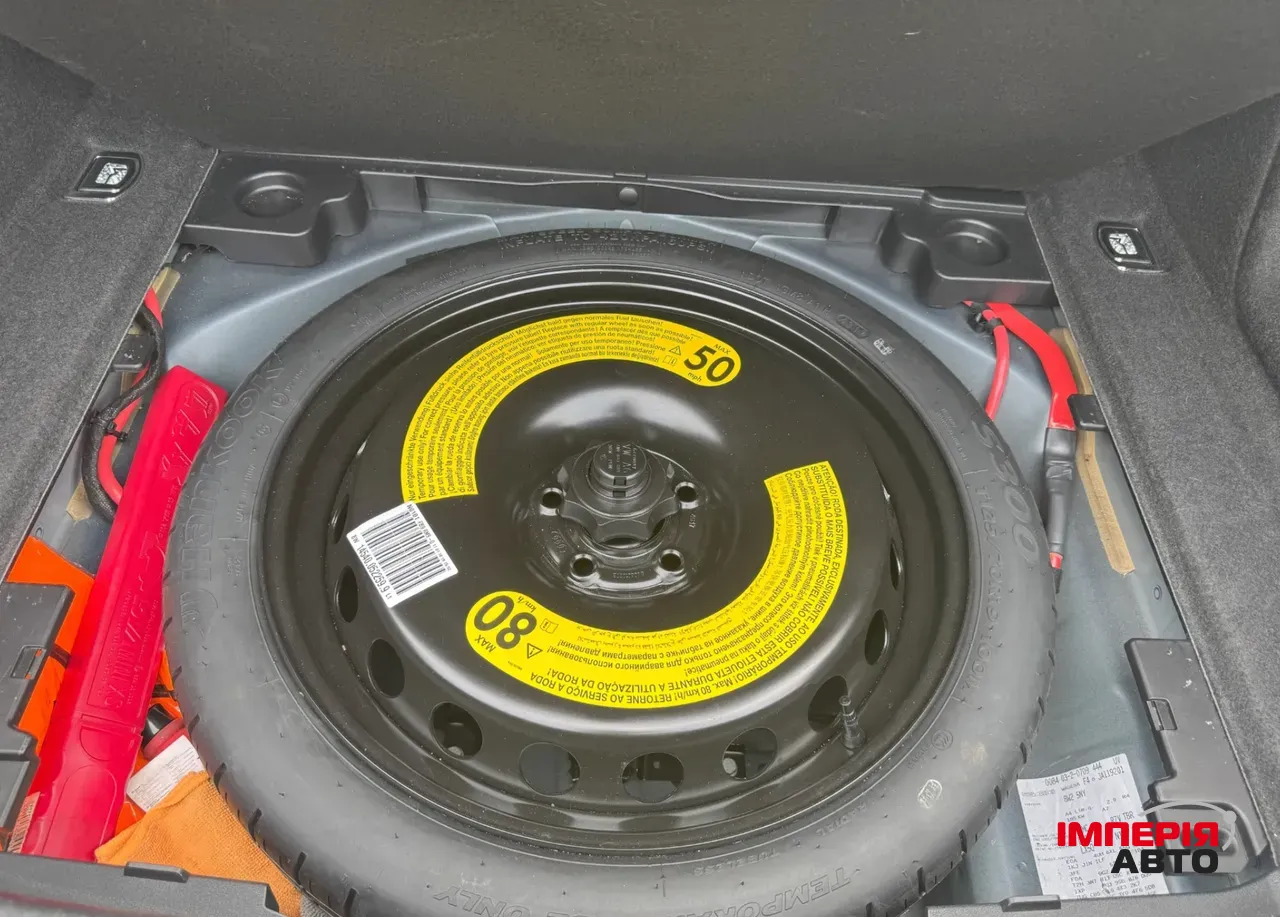 Audi A4 - фото 17