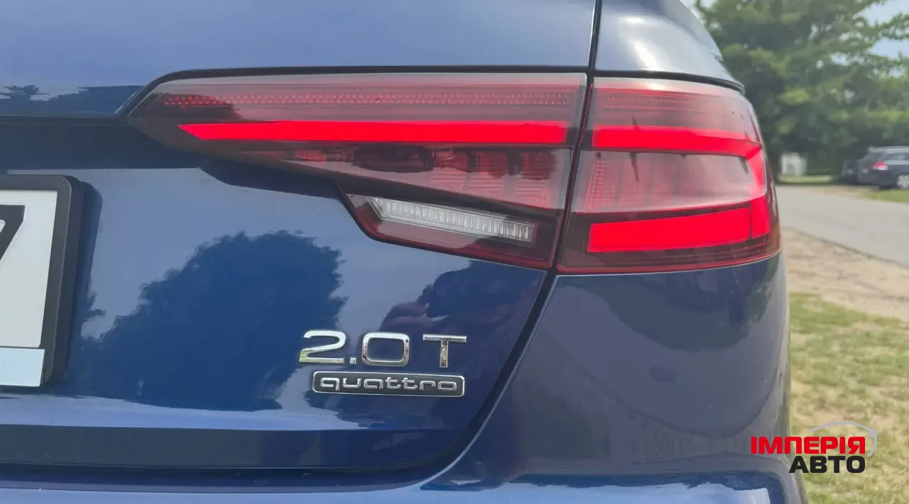 Audi A4 - фото 11