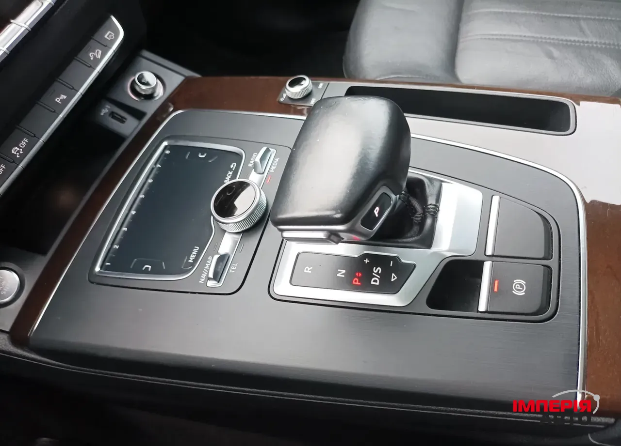 Audi Q5 - фото 19