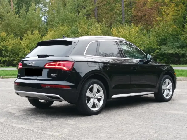 Audi Q5 - фото 5