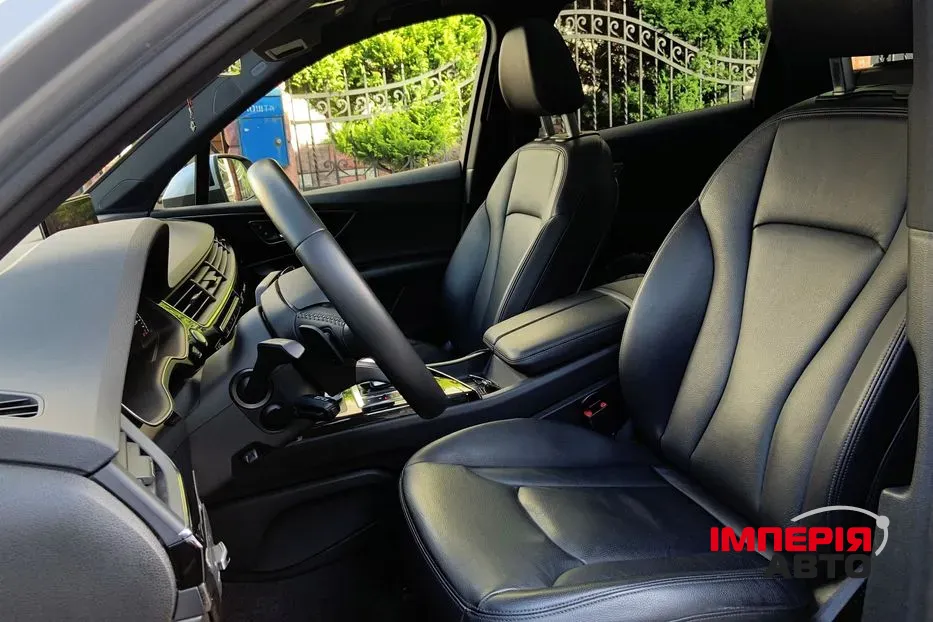 Audi Q7 - фото 6