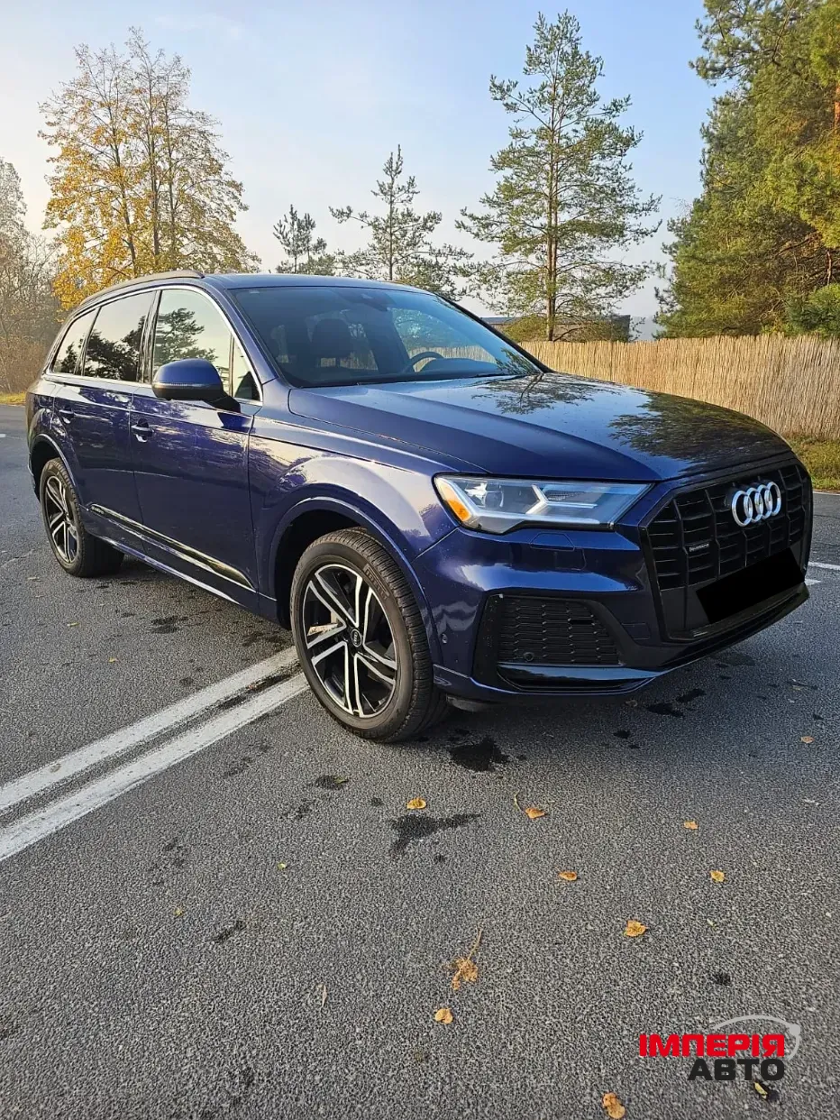 Audi Q7 - фото 1