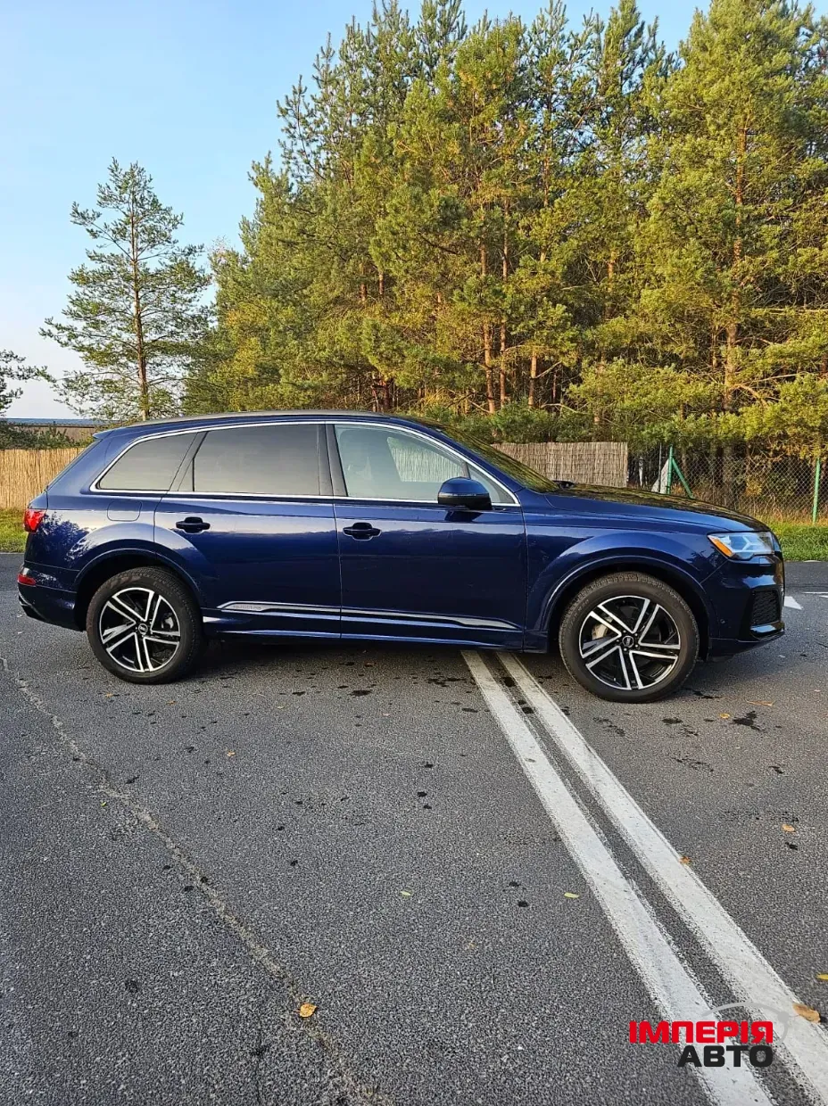 Audi Q7 - фото 5