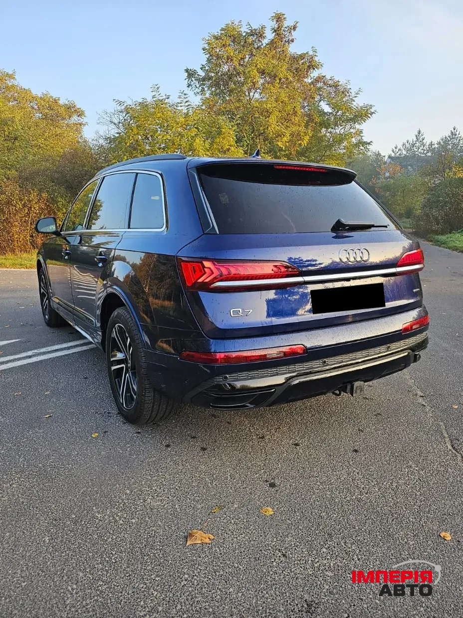 Audi Q7 - фото 3