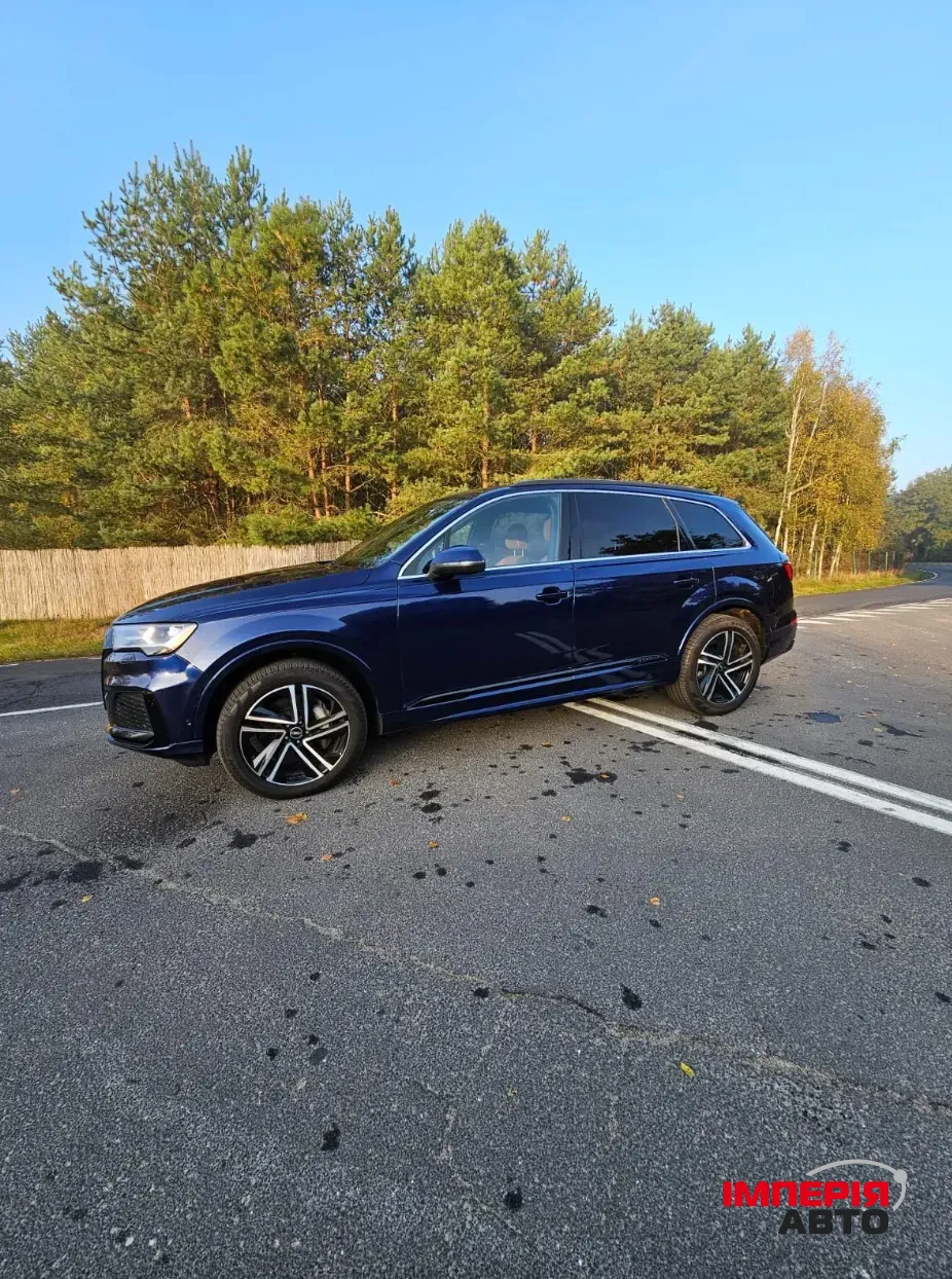 Audi Q7 - фото 2