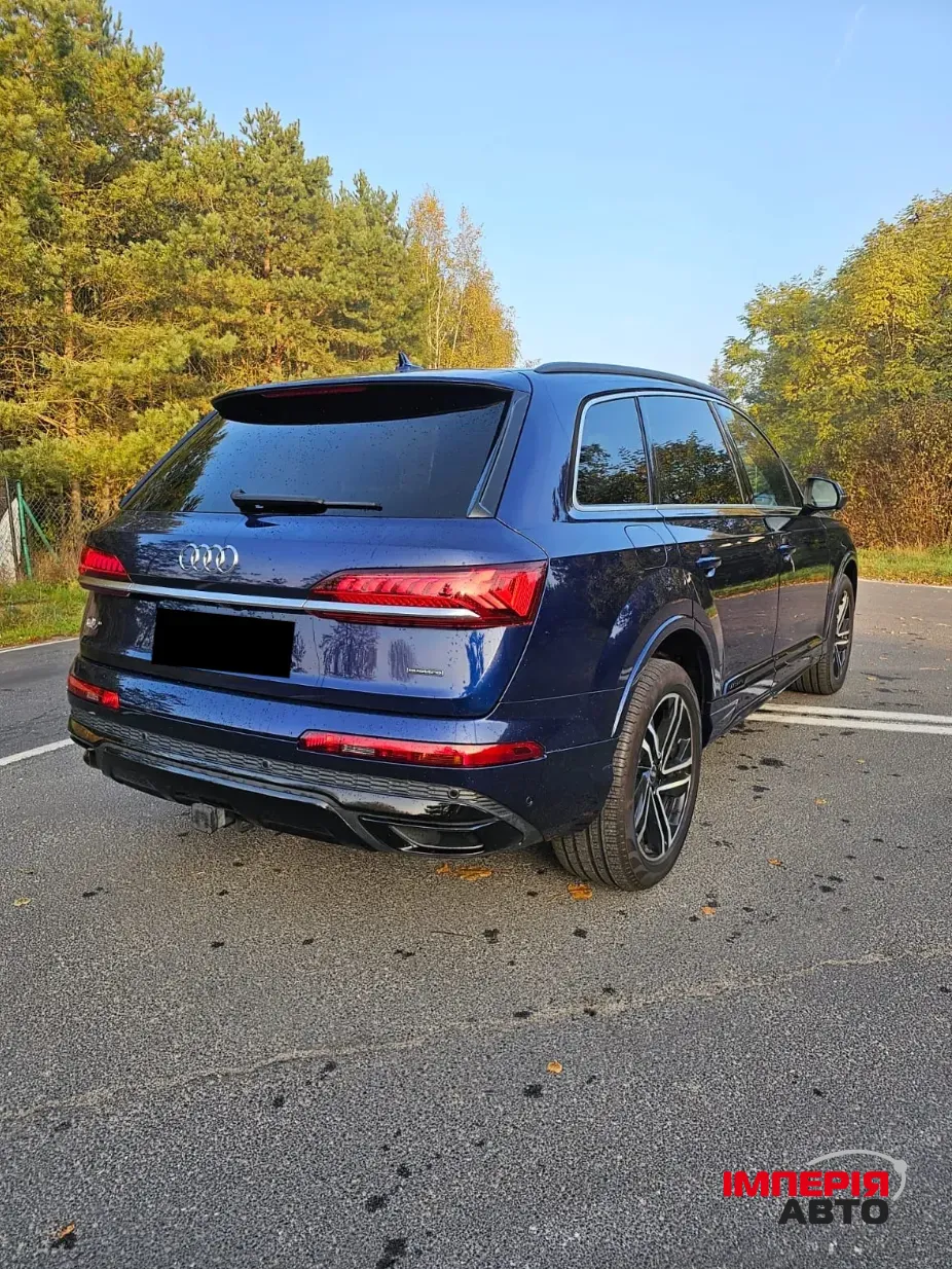 Audi Q7 - фото 4