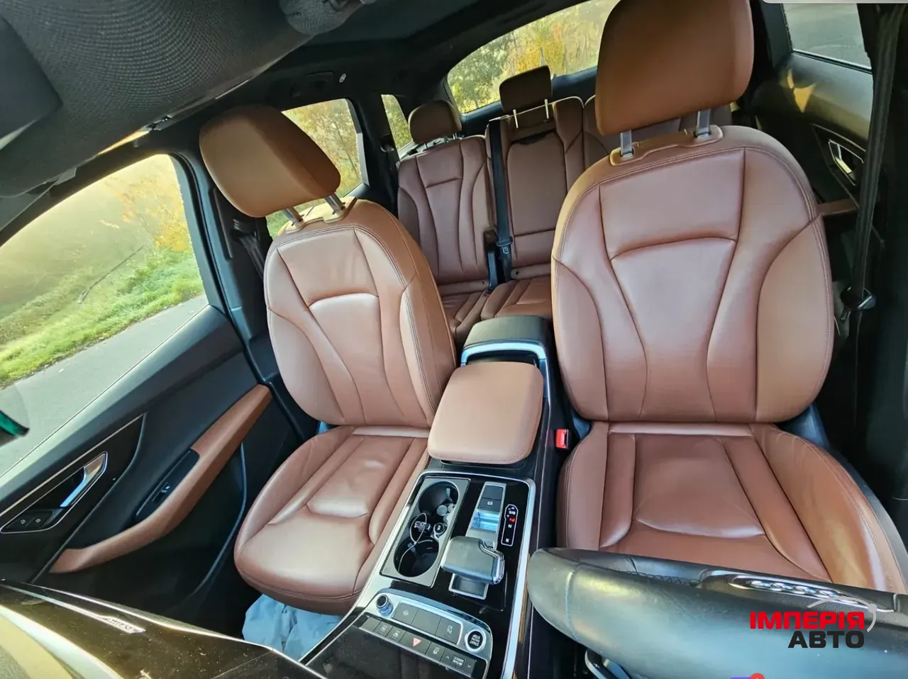 Audi Q7 - фото 13