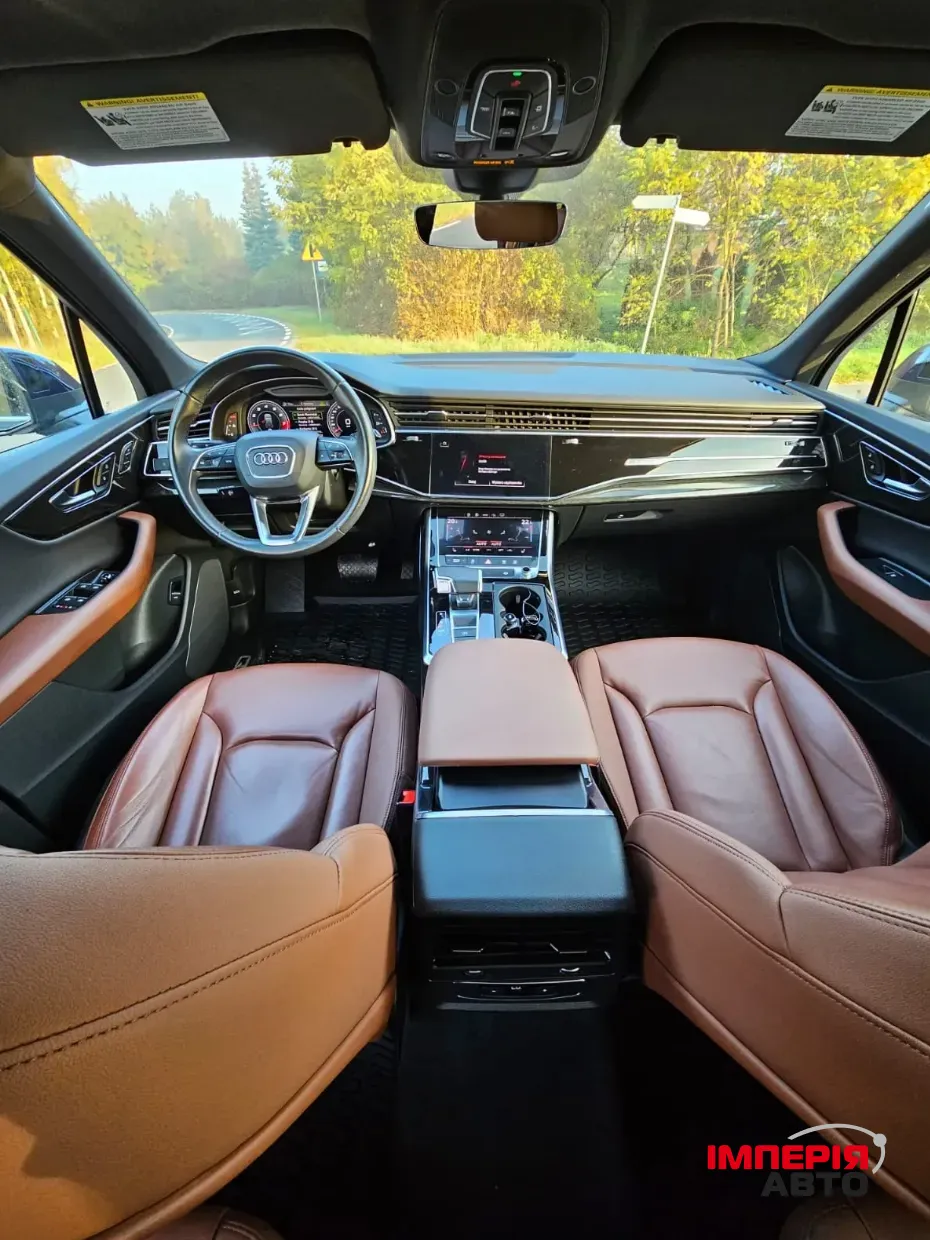 Audi Q7 - фото 9