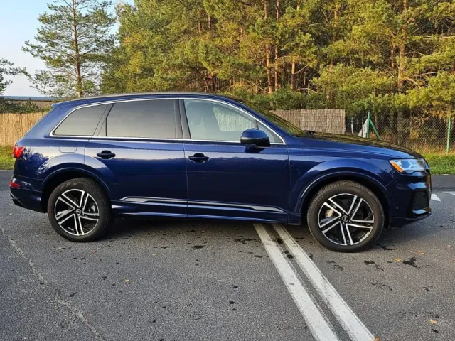 Audi Q7 - фото 5