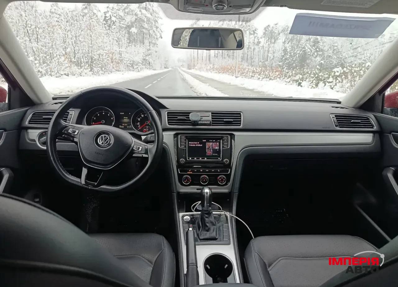 Volkswagen Passat - фото 8