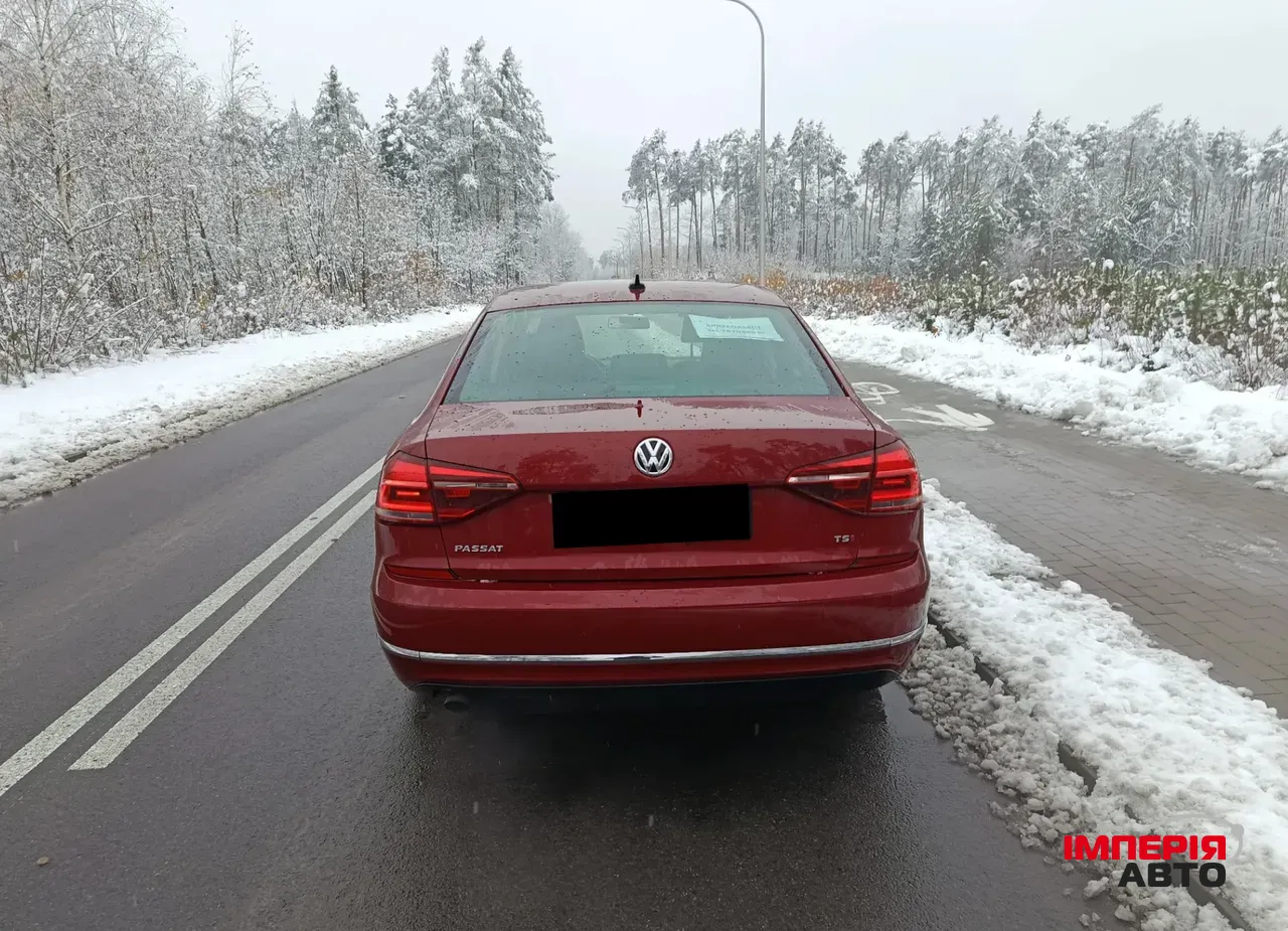 Volkswagen Passat - фото 4