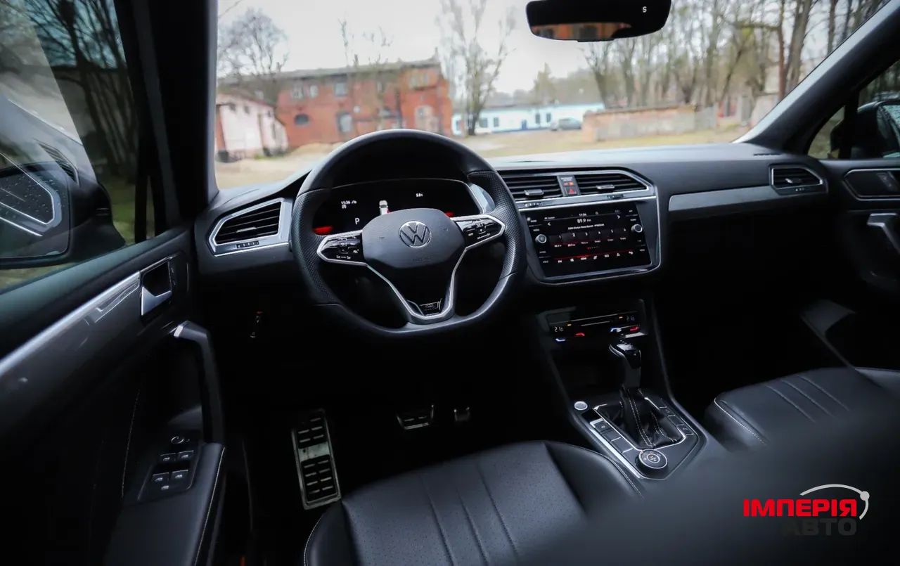 Volkswagen Tiguan - фото 13