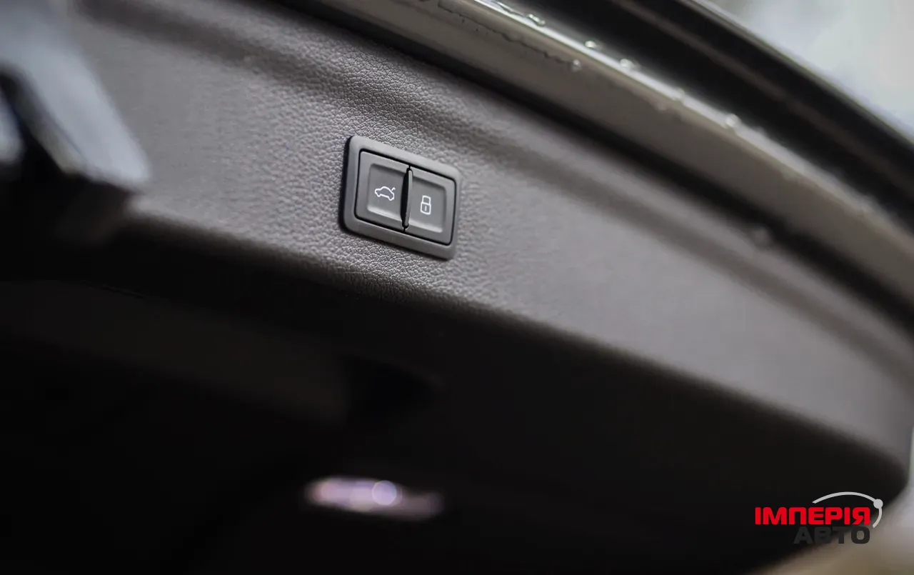 Volkswagen Tiguan - фото 19