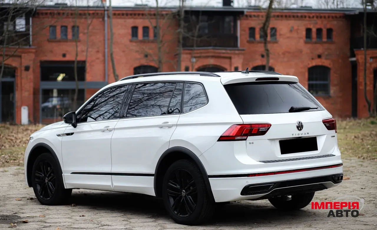 Volkswagen Tiguan - фото 7