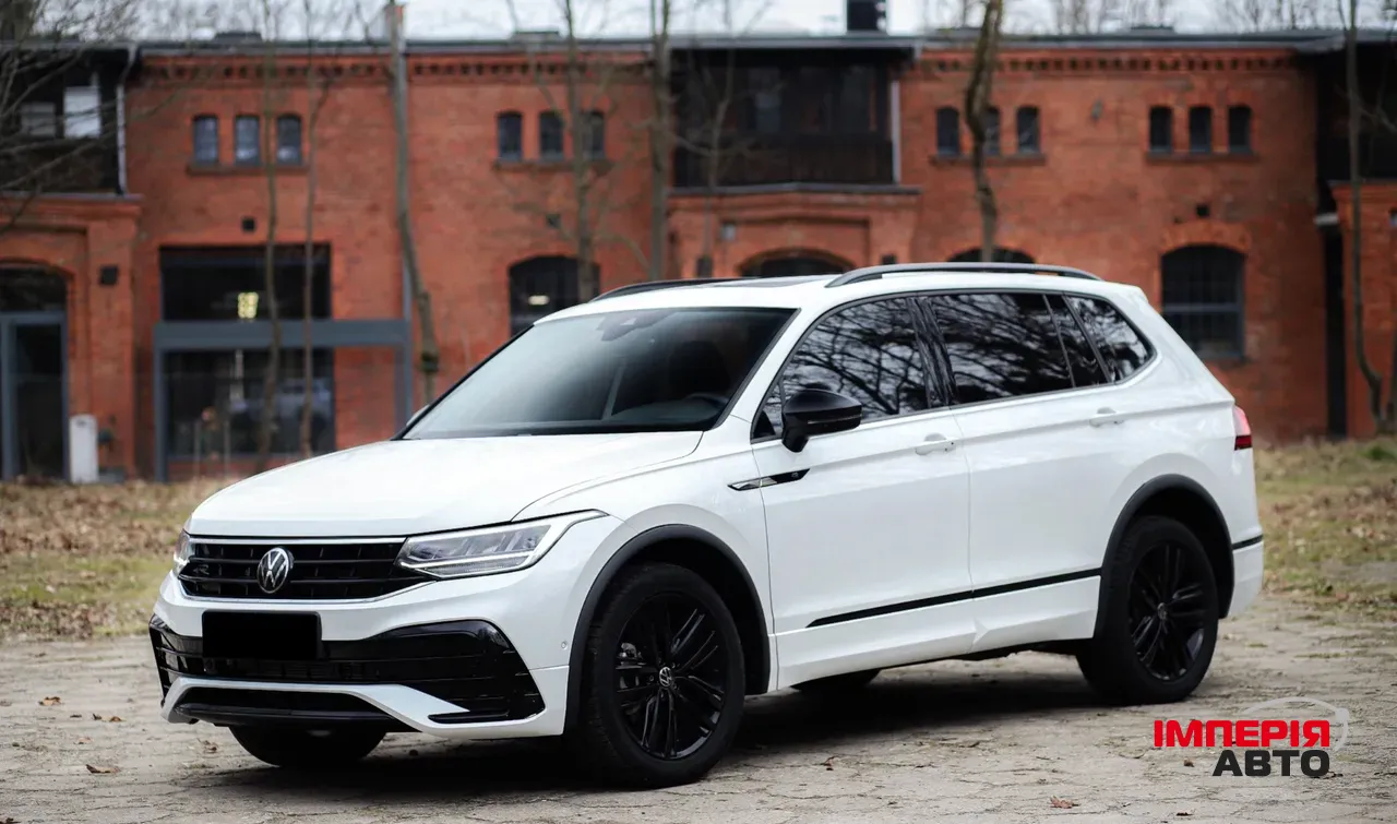 Volkswagen Tiguan - фото 2