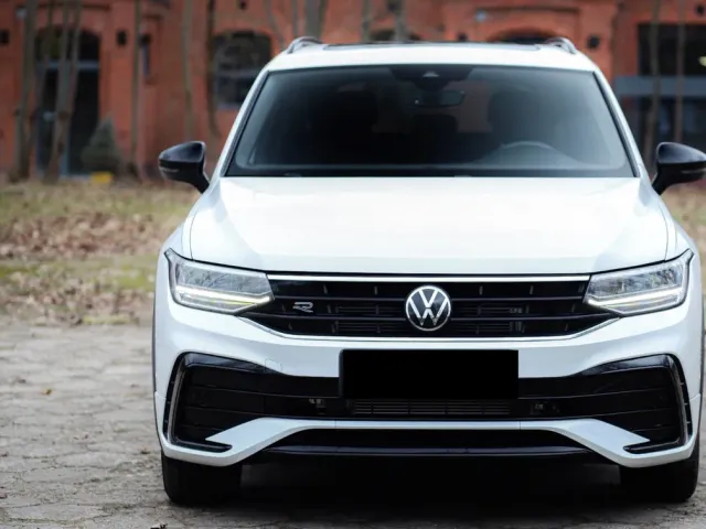 Volkswagen Tiguan - фото 3