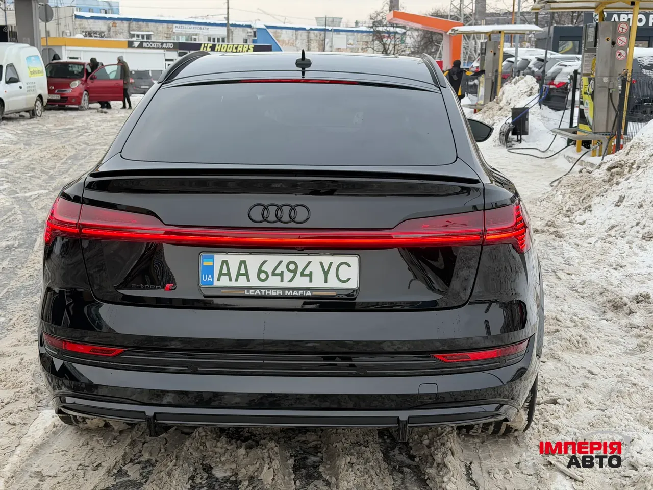 Audi e-tron S Sportback - фото 13