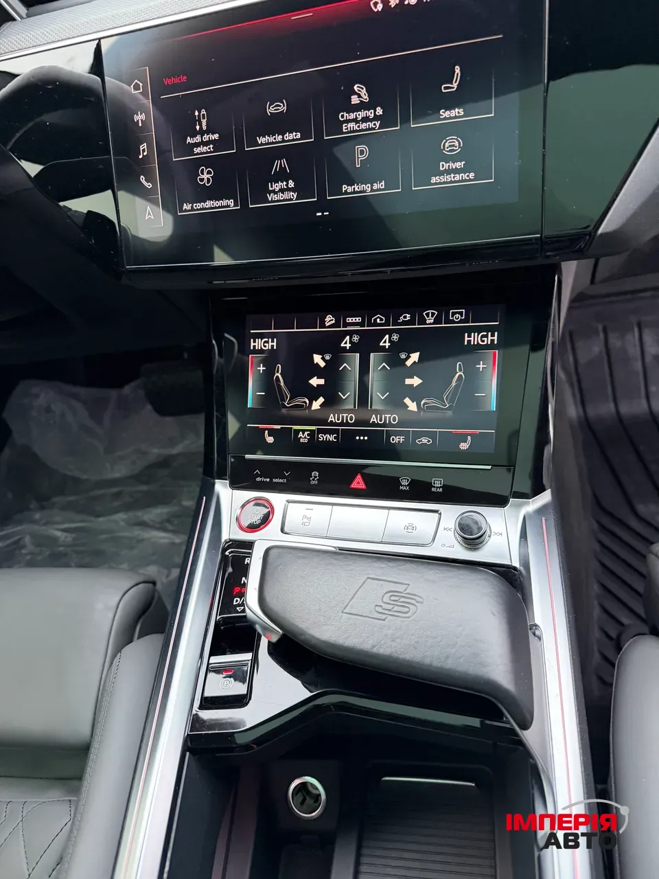 Audi e-tron S Sportback - фото 12