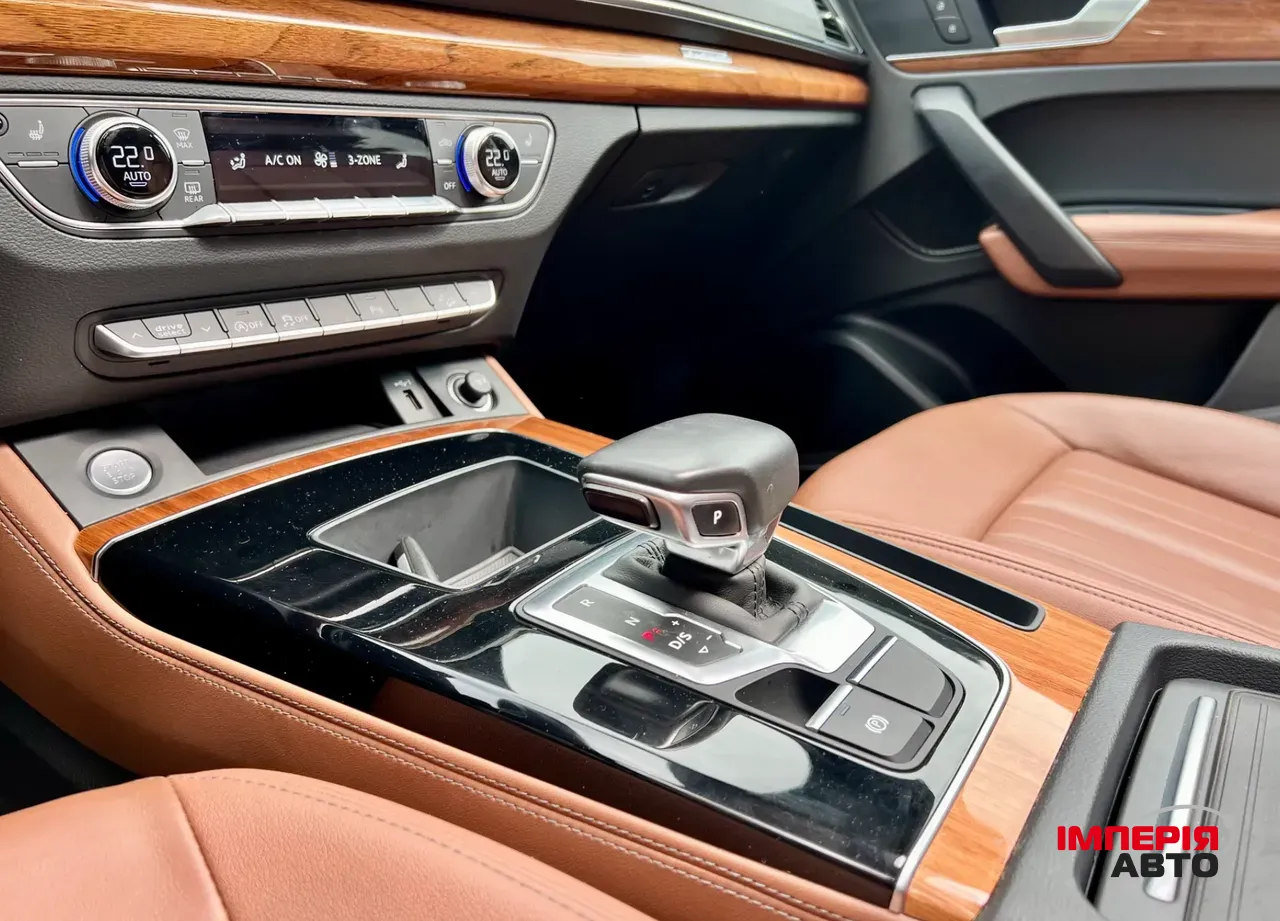 Audi Q5 - фото 18