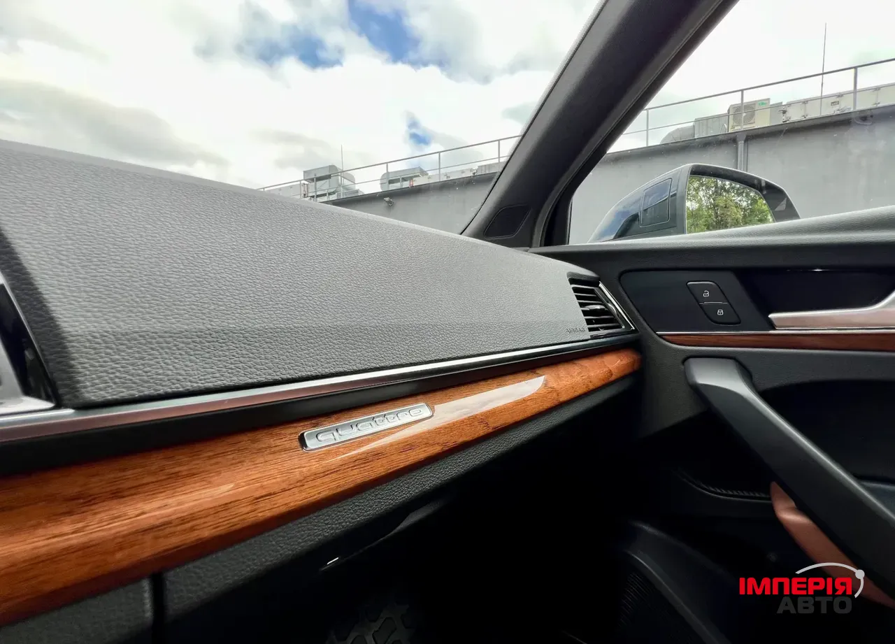 Audi Q5 - фото 24